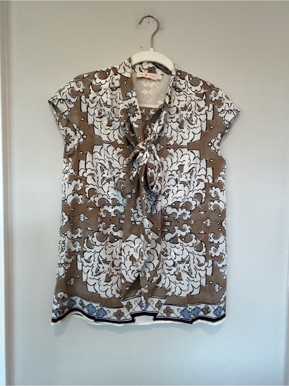 Tory Burch Brown and White Tie-Neck Cap Sleeve Blouse